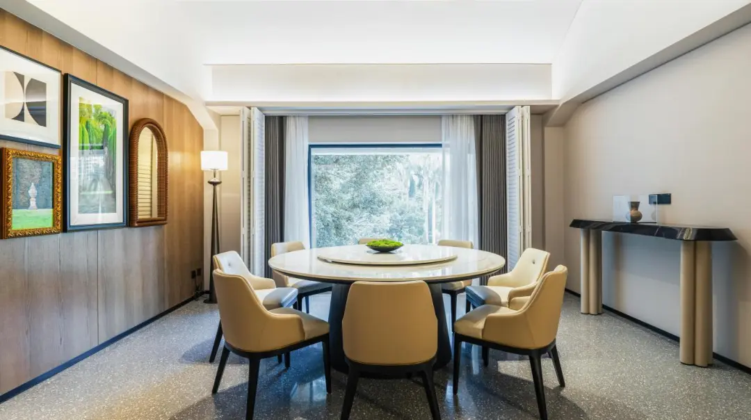 <span>行政套房</span>